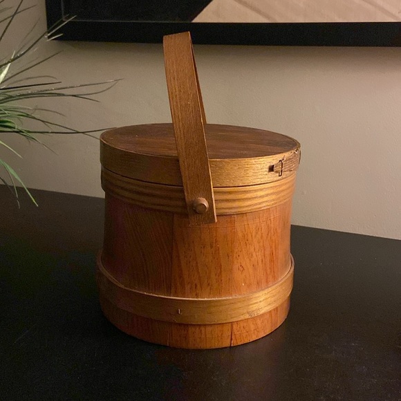Vintage wood barrel ice bucket with cover - Picture 6 of 16